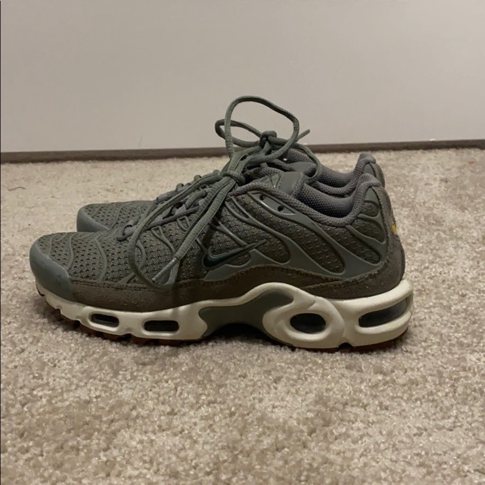 Green Nike TN Air